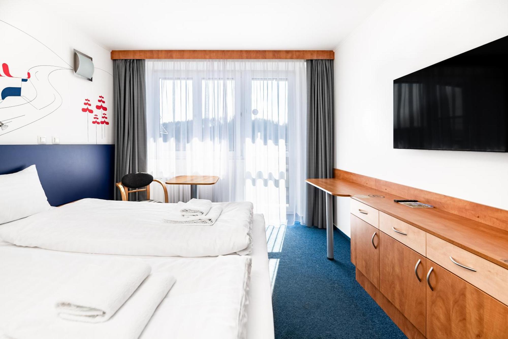 Hotel RELAX Rožnov pod Radhoštěm Buitenkant foto